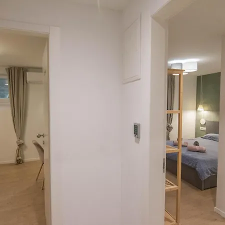 Without Kitchen And Romiru Apartamento *