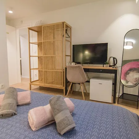 Apartamento Without Kitchen And Romiru