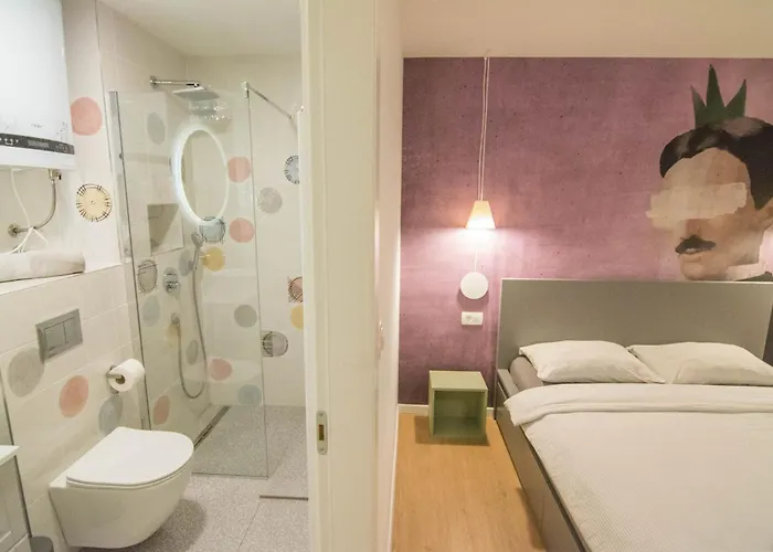 Appartement Without Kitchen&studio Romiru *