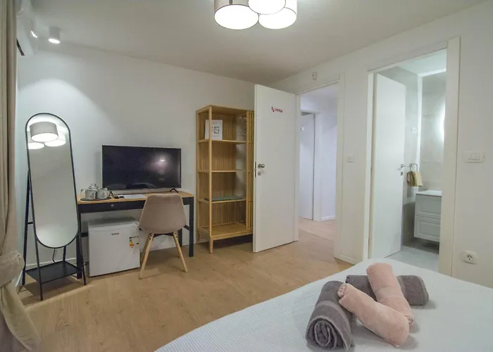 Without Kitchen And Romiru Apartman Split